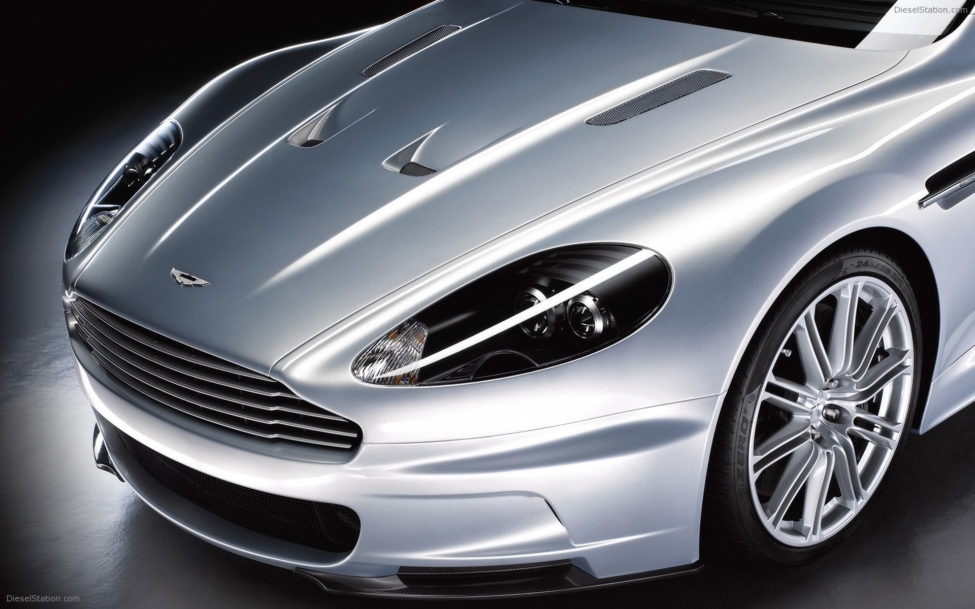 Aston Martin DBS